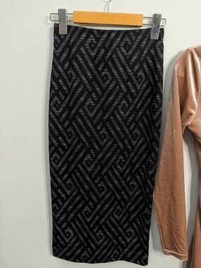 Le Chateau Black Long Fitted Pencil Skirt Size 00